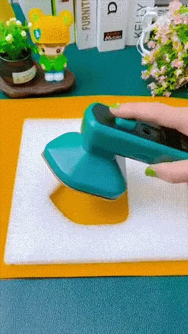 PLANCHA PARA ROPA PORTATIL VAPORMAX